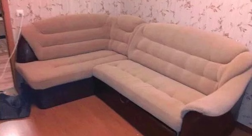 Перетяжка углового дивана. Шимановск