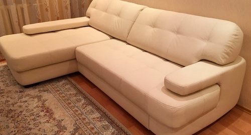 Обивка углового дивана.  Шимановск